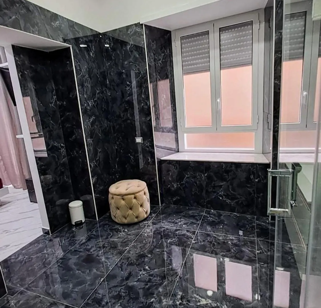 La Finestra Sul Borgo Hotel Naples Guest house