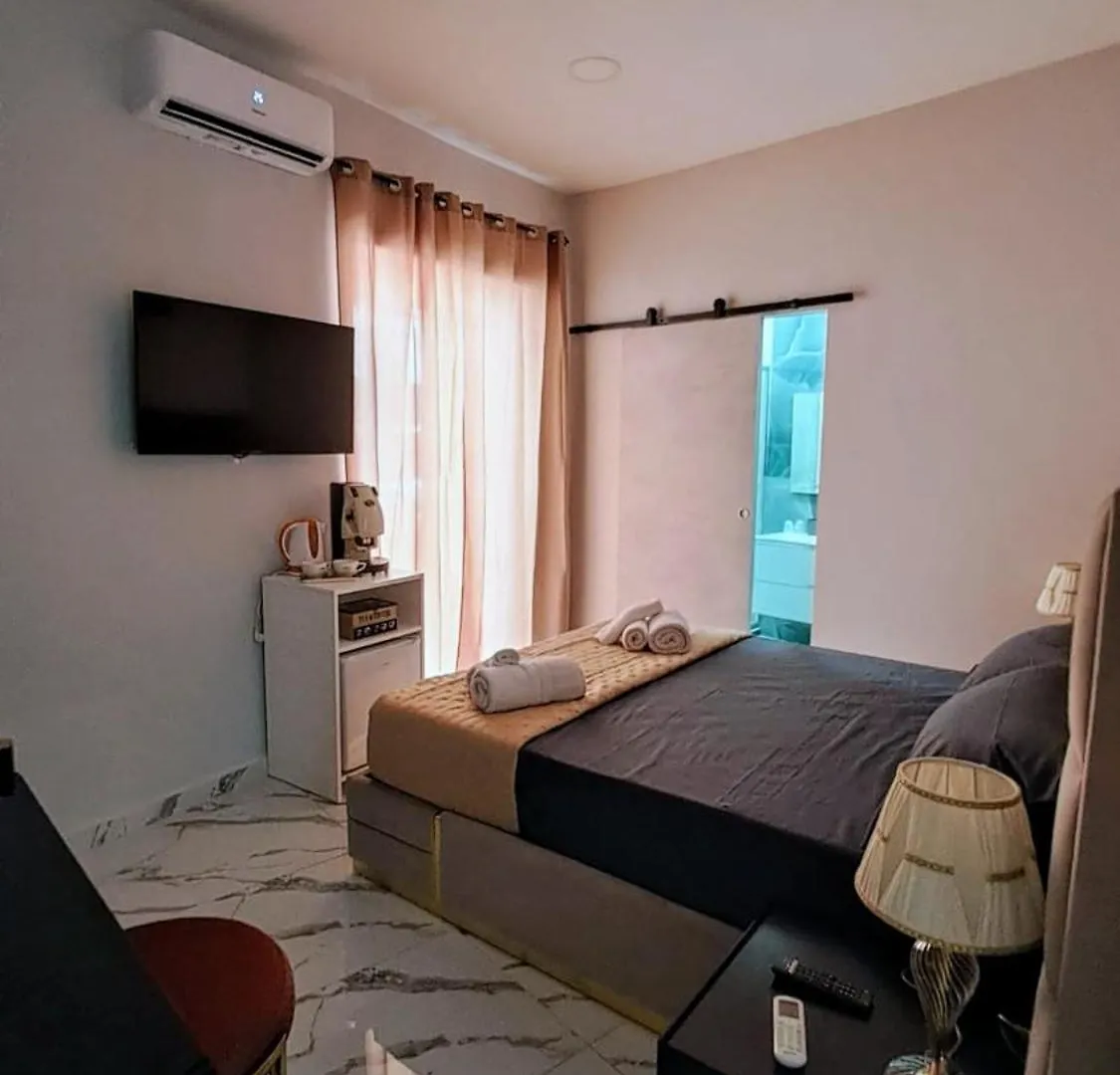 Guest house La Finestra Sul Borgo Hotel Naples Italy