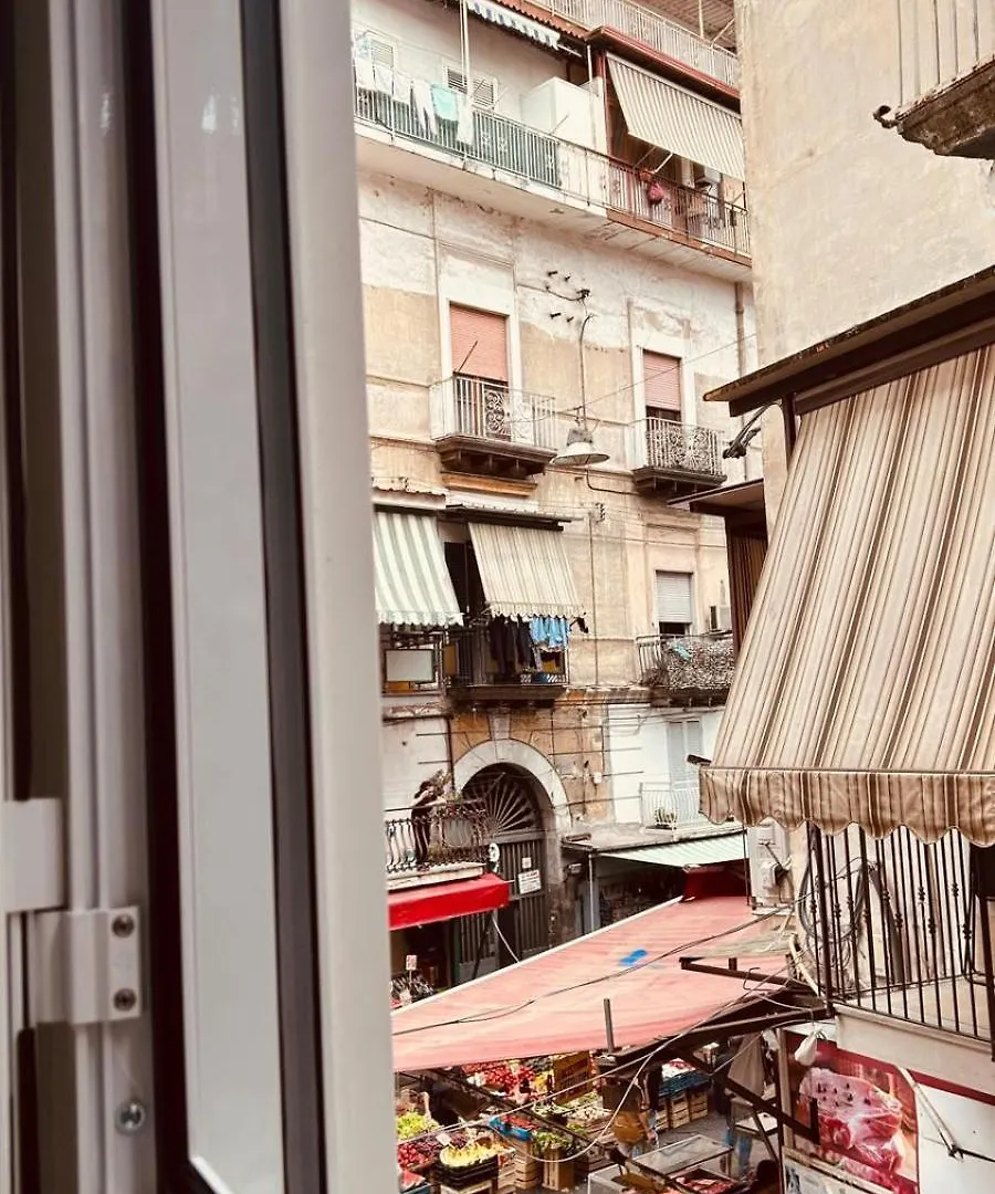 La Finestra Sul Borgo Hotel Naples Guest house